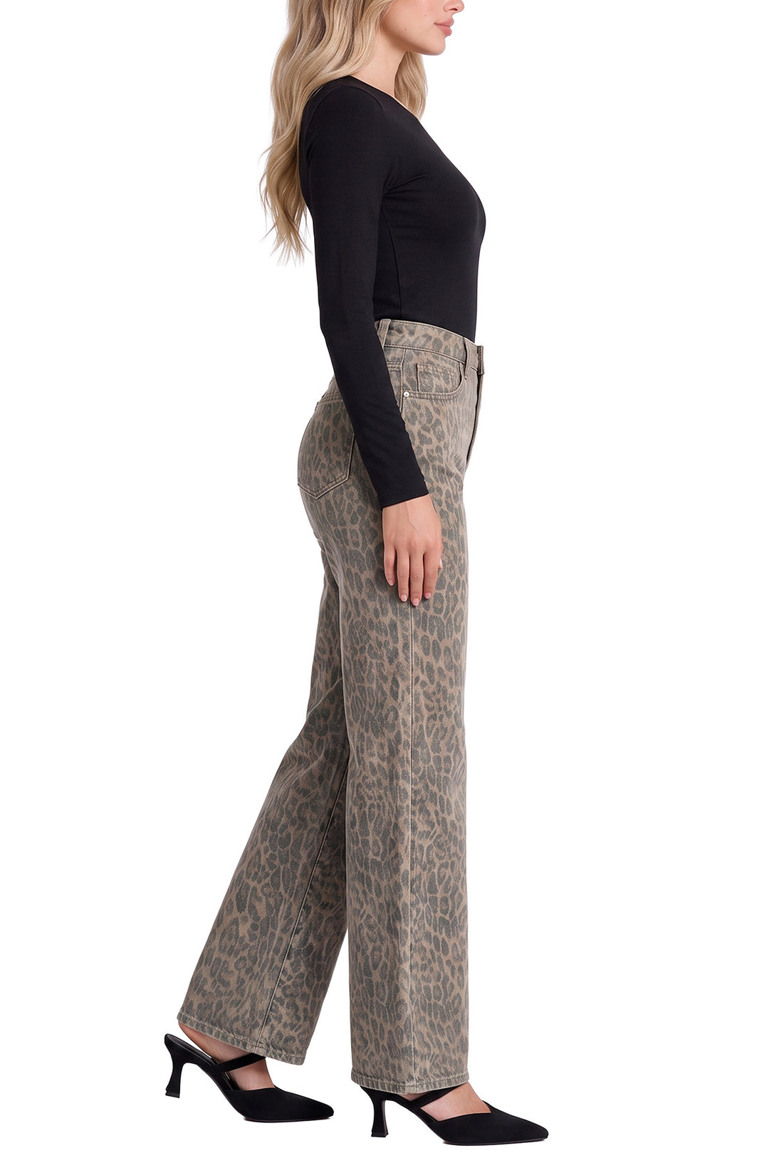 Hailey Wide Leg Printed Bull Jeans-VTGLE