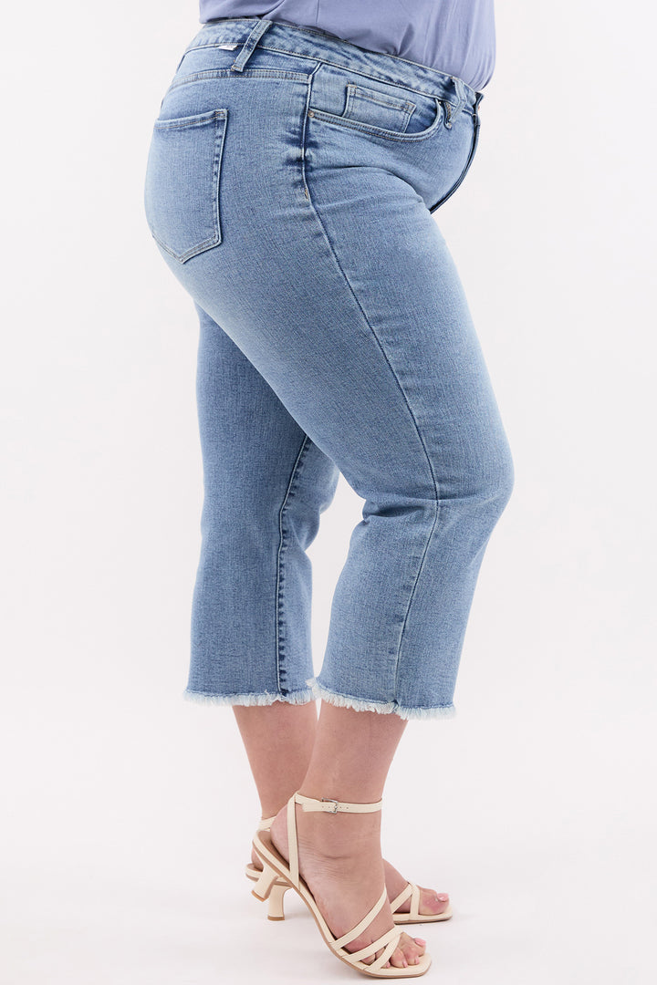 Plus Chloe High Rise Wide Leg Cropped Frayed Jeans-ZP202073